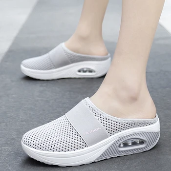 2023 Модни дишащи чехли 2023 Летни антихлъзгащи се премиум сандали реколта ежедневни женски обувки на платформа плюс размер 43 слайдове Изображение 2